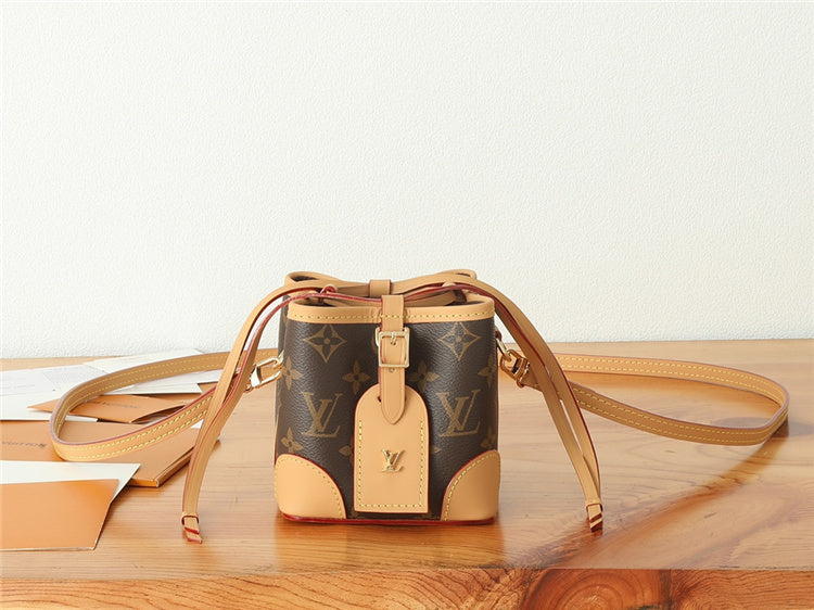 LLV Design Box Purse